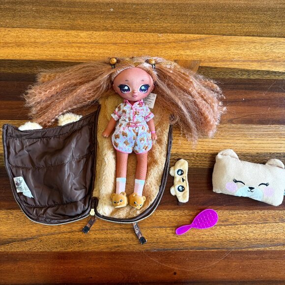 Na! Na! Na! Surprise Teens Slumber Party Set! Lara Vonn w/ Teddy Bear – 6 pcs - Picture 3 of 3